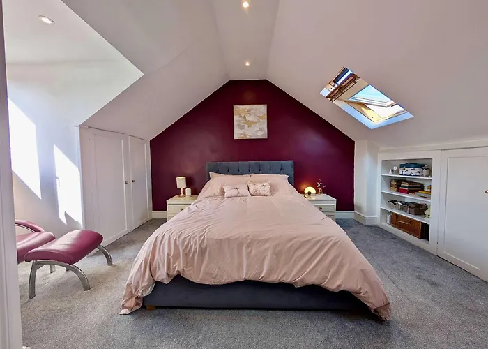 Charming And Modern Flat In Wimbledon