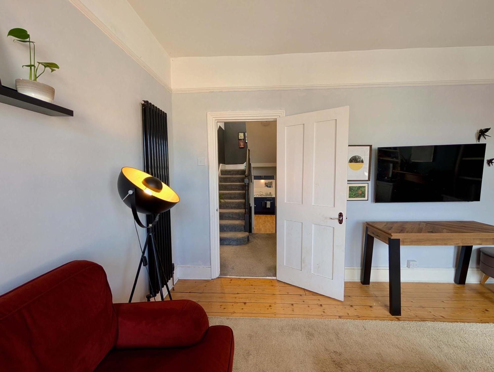 Charming And Modern Flat In Wimbledon